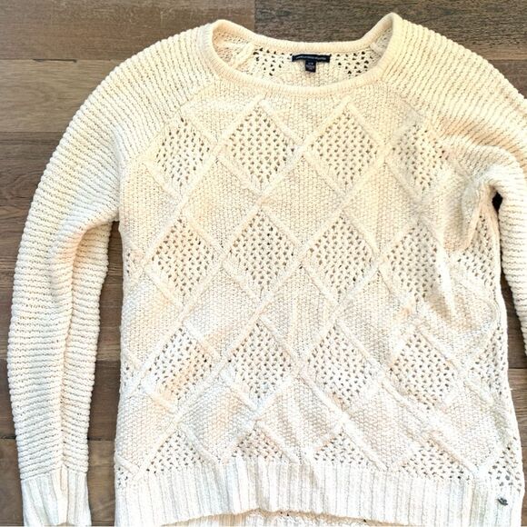 American Eagle Outfitters Crème Crew Neck Knitted Pullover Sweater Size Large - Picture 2 of 13